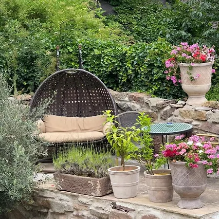 アパート Dornroeschen